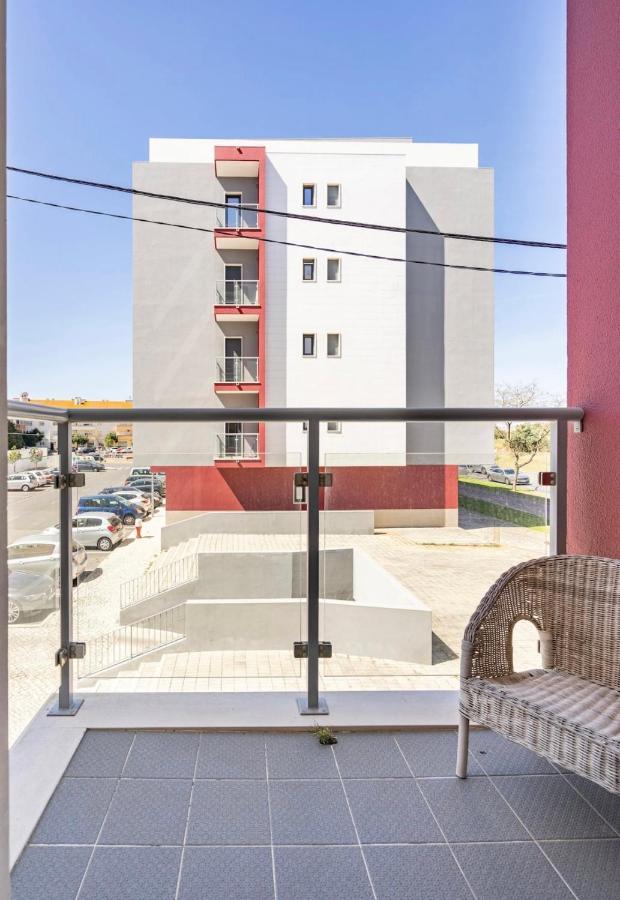 Modern Double Room With Private Balcony Montijo Eksteriør bilde